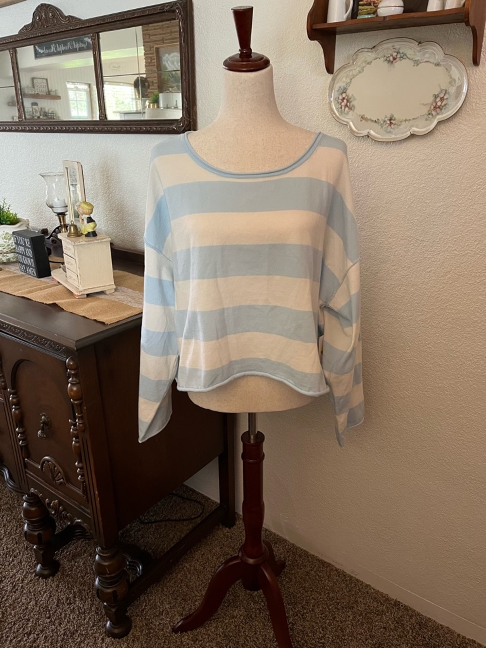 SO Light Blue and White Striped Relaxed Crewneck Sweatshirt XL